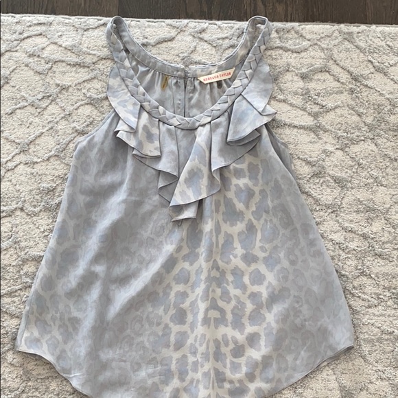 A top - Picture 1 of 4